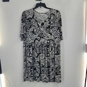 Serengeti Black and White Tunic